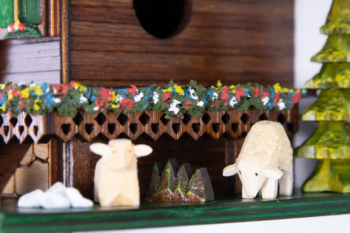 Cuckoo Clock Saint Bernhard Hut - Quartz Chalet 32cm - Cuckoo-Palace
