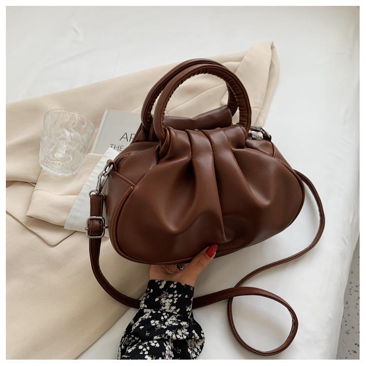 Retro cloud pleated women's bag