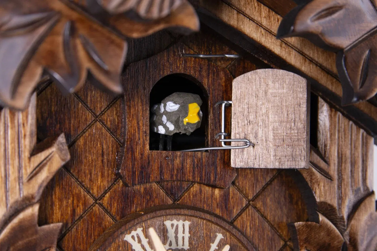 Cuckoo Clock Augsburg - 1 Day Carved 23cm - Anton Schneider
