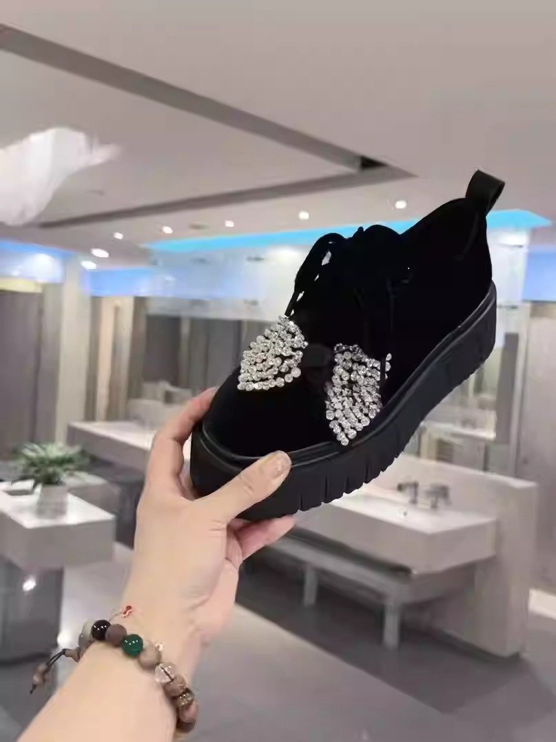 Thick sole diamond bow casual sneakers