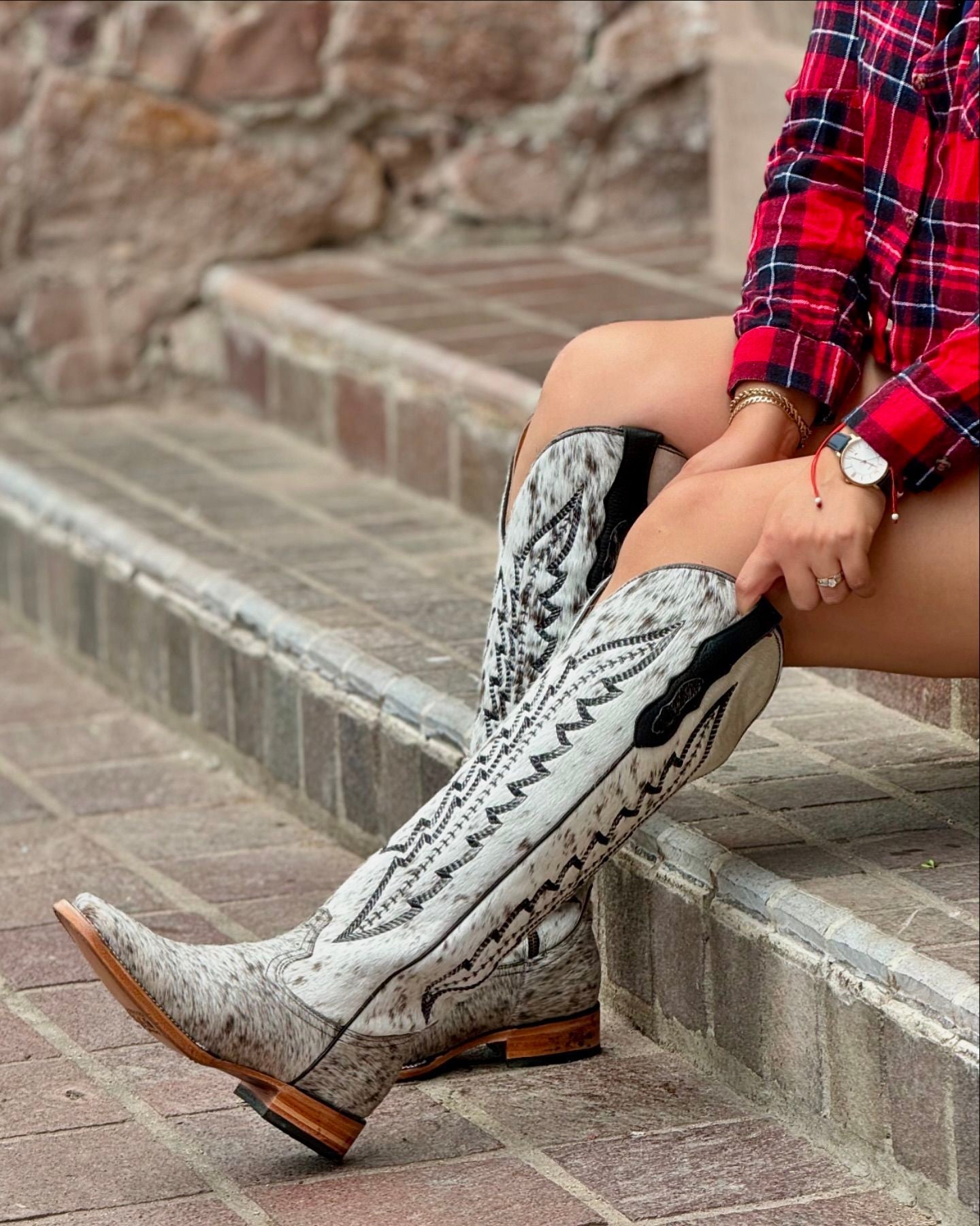 Stylish unique patterned high boots black and white rendering