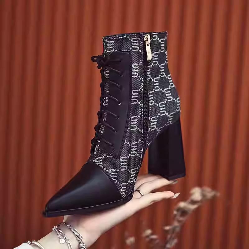 Elastic chunky heel pattern women's boots