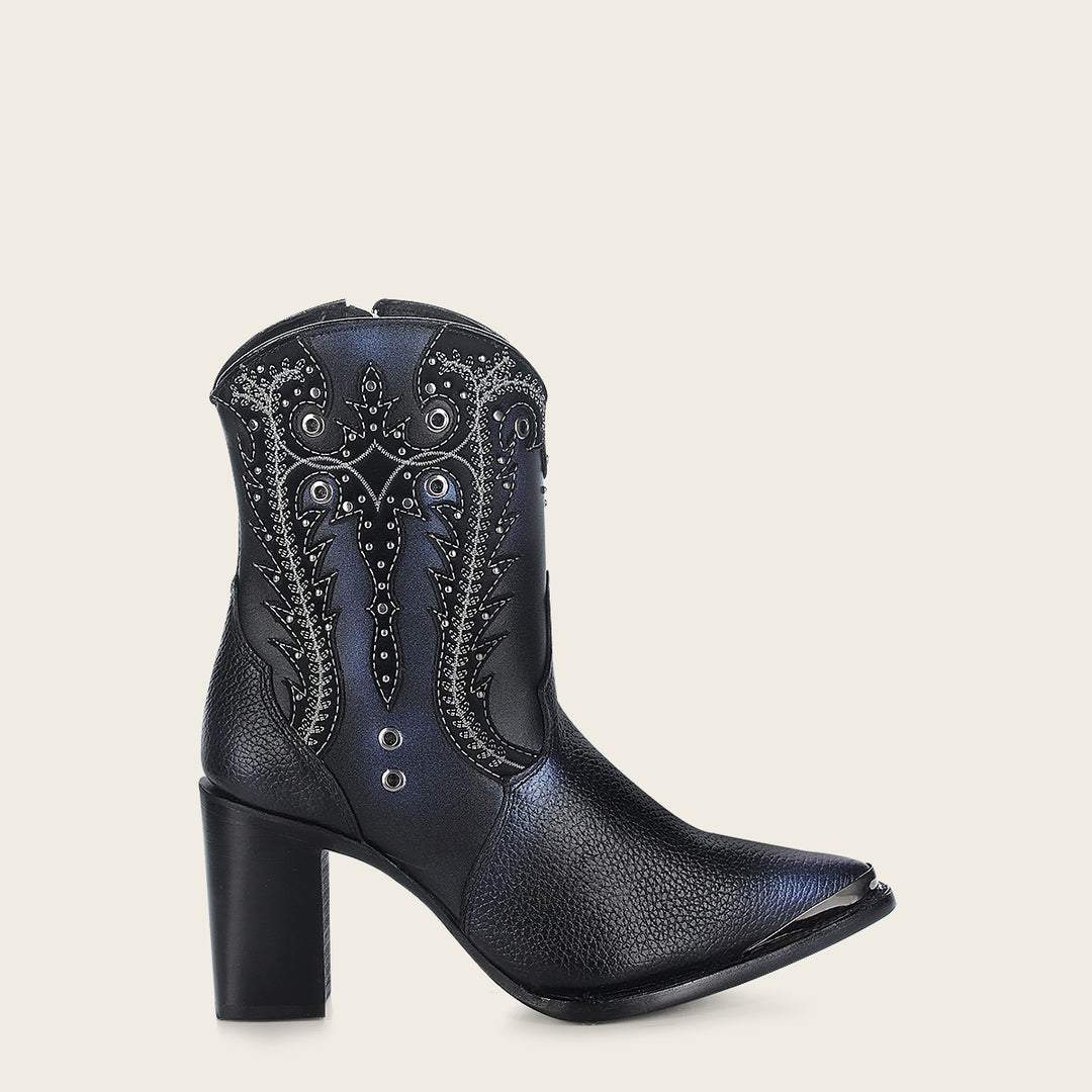 Beautifully embroidered genuine leather women's ankle boots