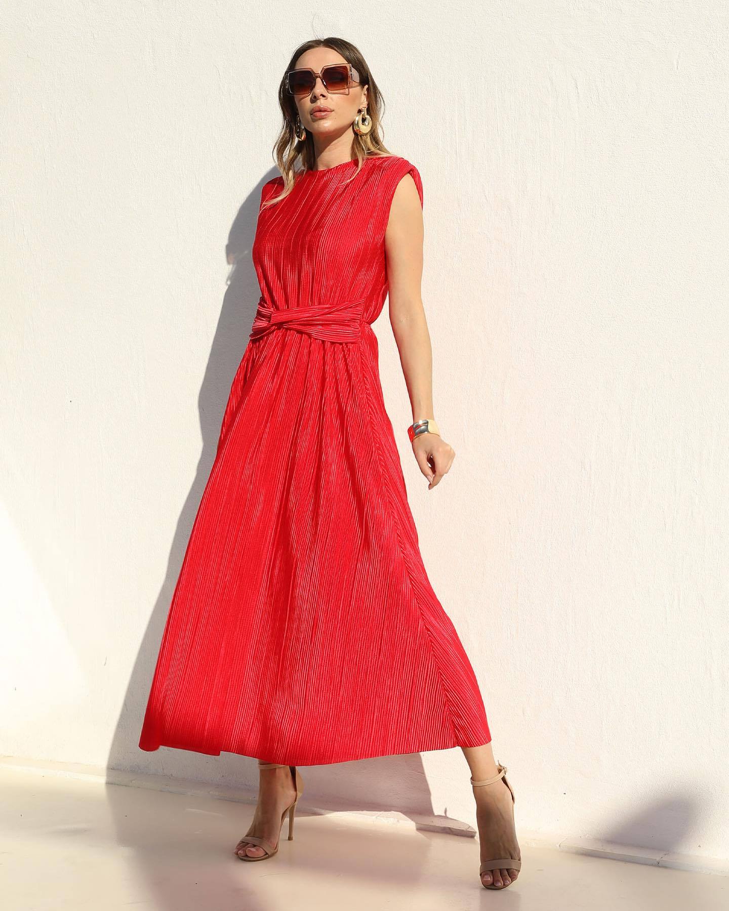 Sleeveless loose long skirt—2024 new fashion style