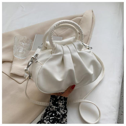 Retro cloud pleated women's bag