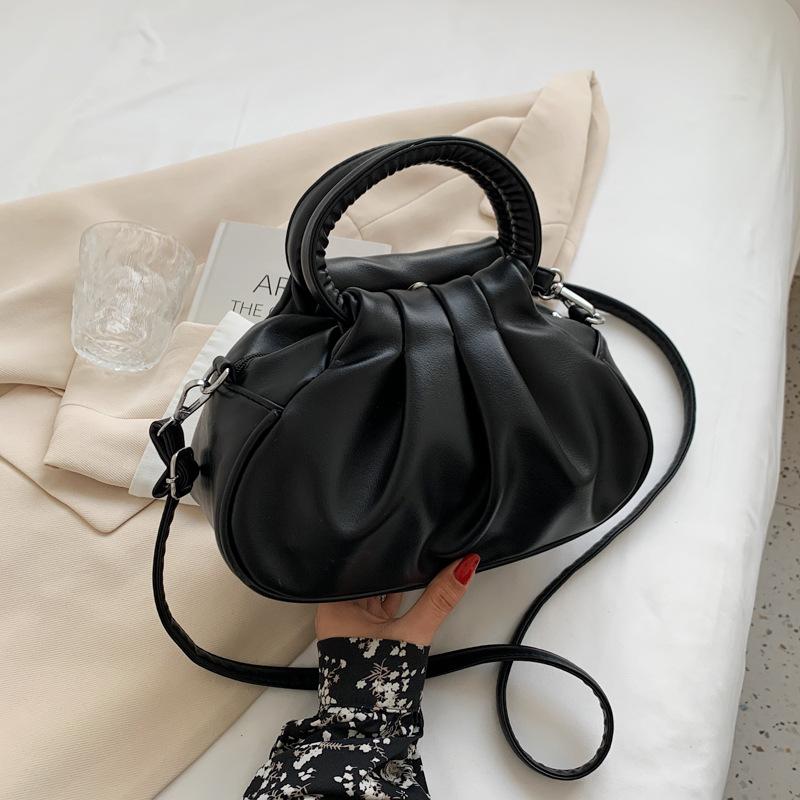 Retro cloud pleated women's bag