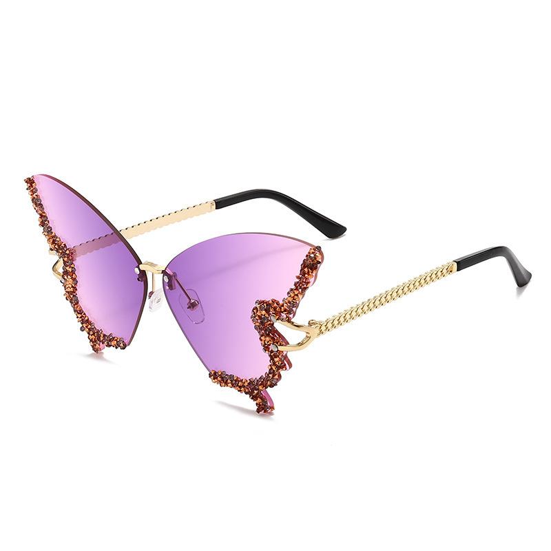 Butterfly shaped diamond free sunglasses