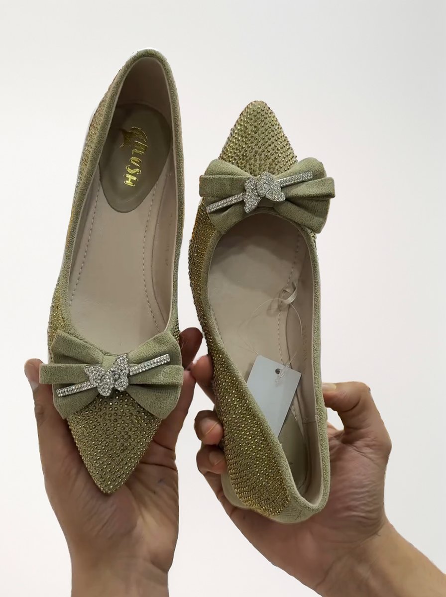 Bow-tie diamond-encrusted soft-soled women's shoes