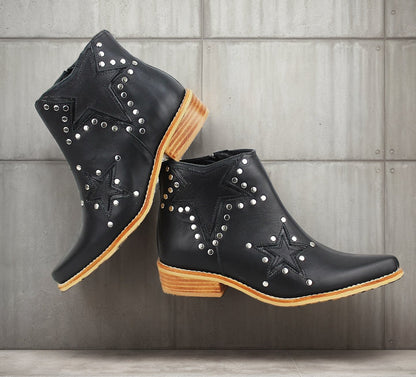 Fashionable leather ankle boots with star rivets Martin boots